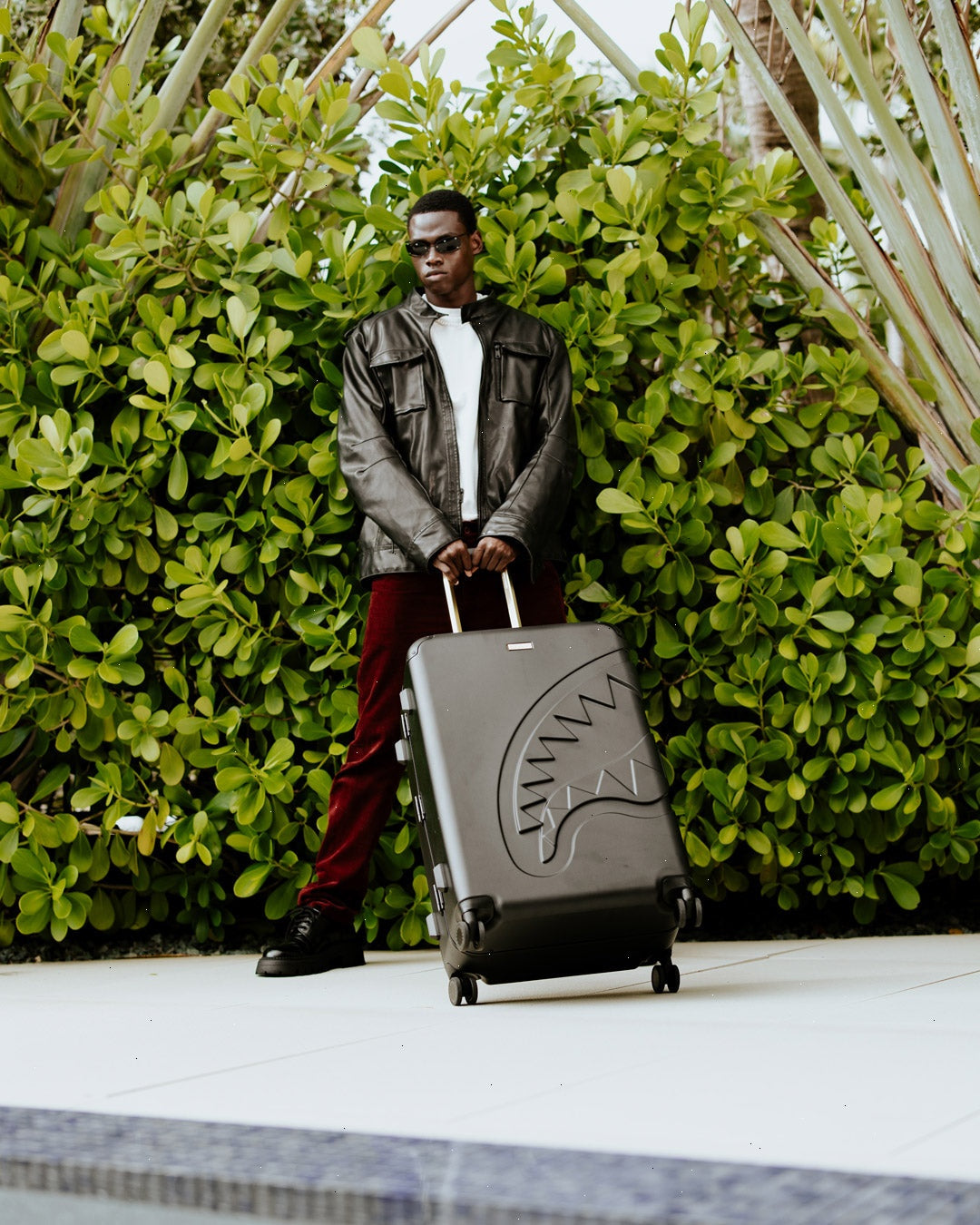 REALITY CHECK SHARKITECTURE FULL-SIZE JETBLACK LUGGAGE (GOLD HARDWARE)